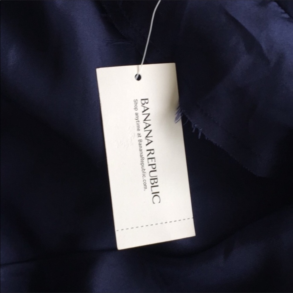 NWOT Banana Republic Silk Ruffle Top Large - Picture 3 of 7